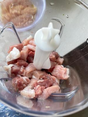 小白菜猪瘦肉包子—低脂健康版的做法 步骤3