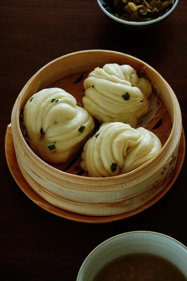 葱油花卷，一根筷子卷出漂亮的造型