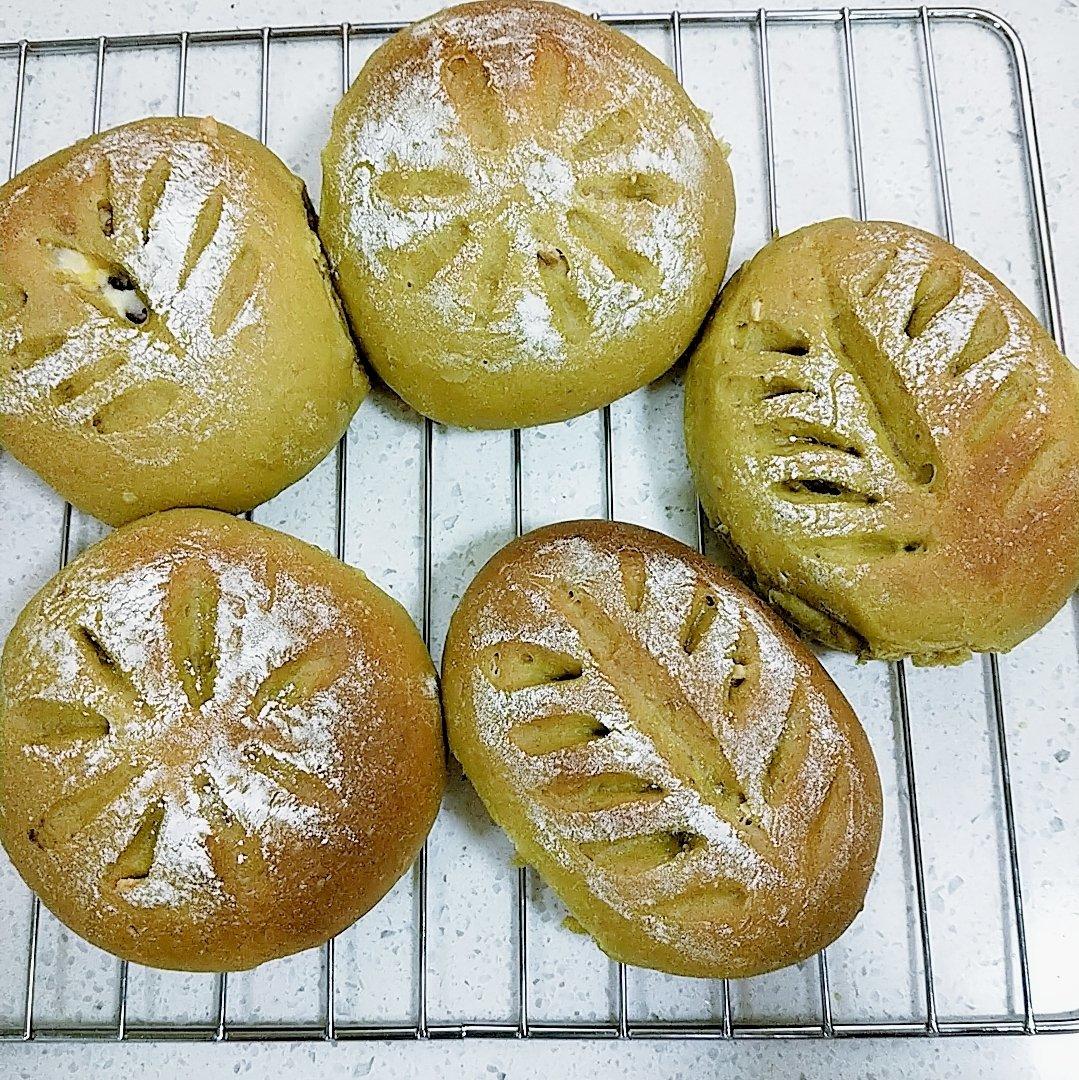 抹茶软欧（蜜豆奶酪馅）