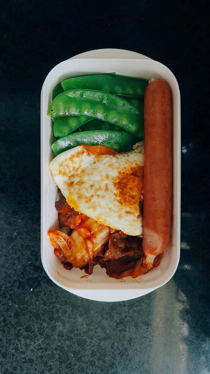 超脆爽的荷兰豆炒香肠