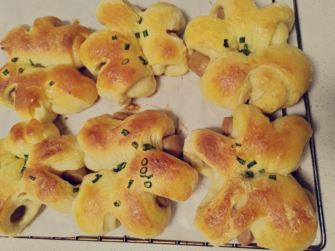 芝士火腿肠餐包