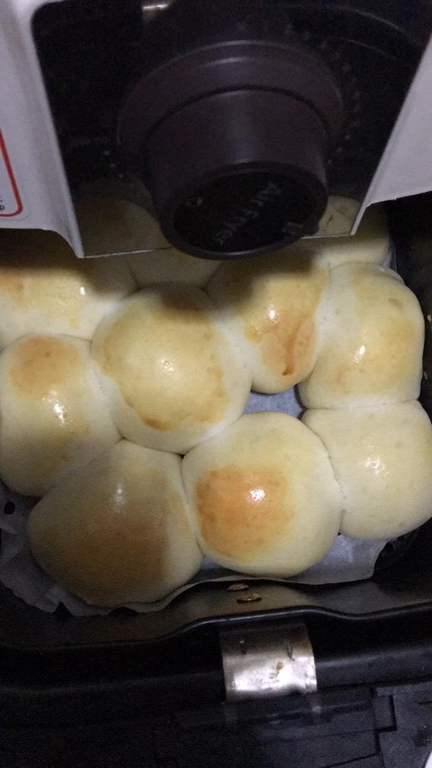 🥛超简单快手，柔软拉丝，一次发酵，牛奶小餐包