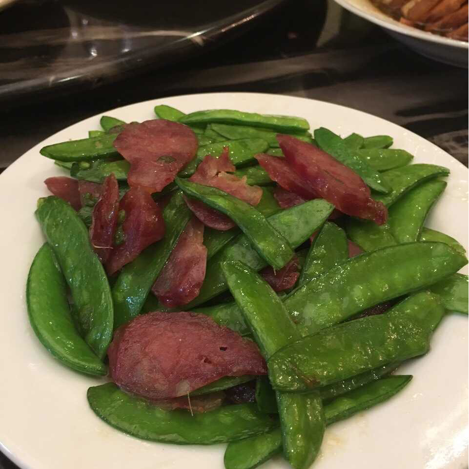 荷兰豆炒腊肠