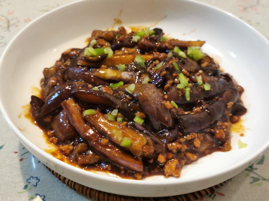 口感超好的红烧肉末茄子