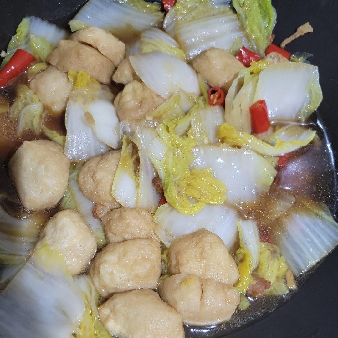 好吃到连汤汁都不剩的白菜焖豆泡，给肉都不换