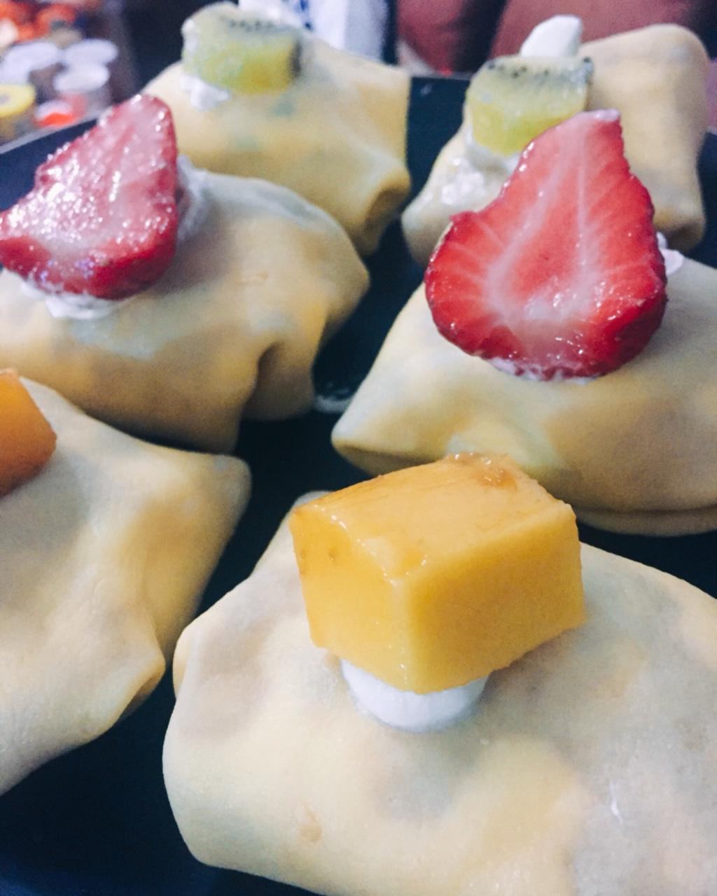 《Tinrry下午茶》教你做芒果班戟和芒果千层饼