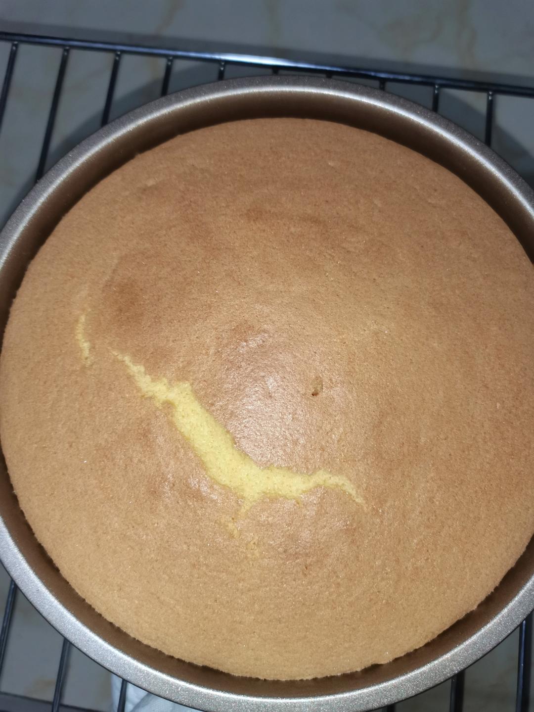 烤箱做蛋糕（戚风蛋糕的做法）