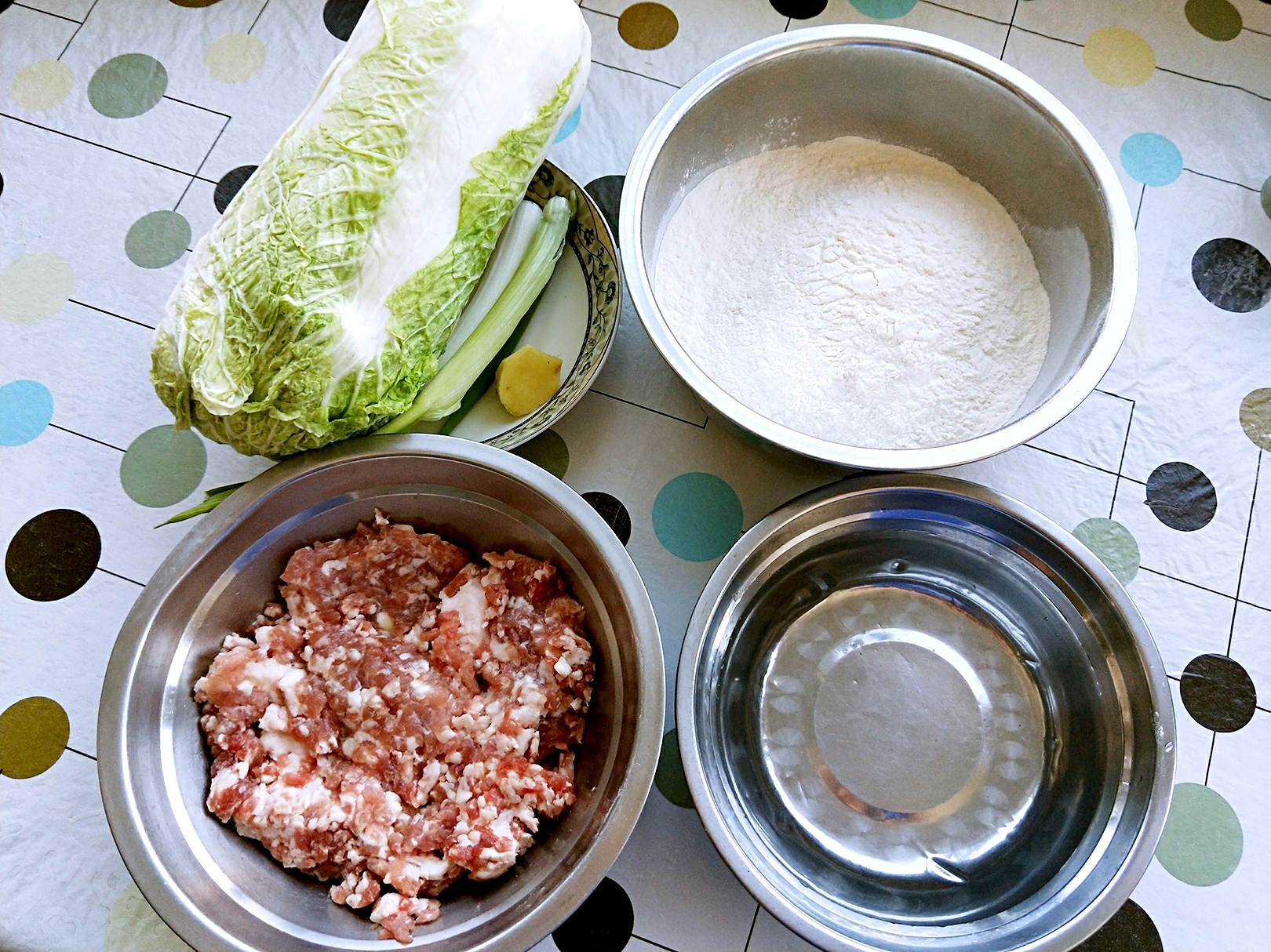白菜鲜肉饺子的做法 步骤1