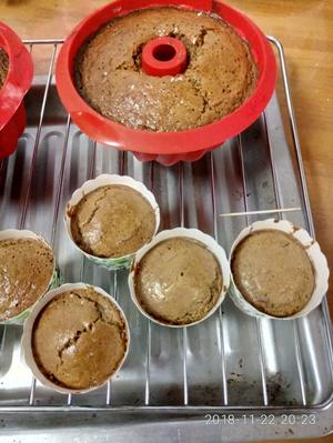 红枣葡萄干蛋糕的做法 步骤4