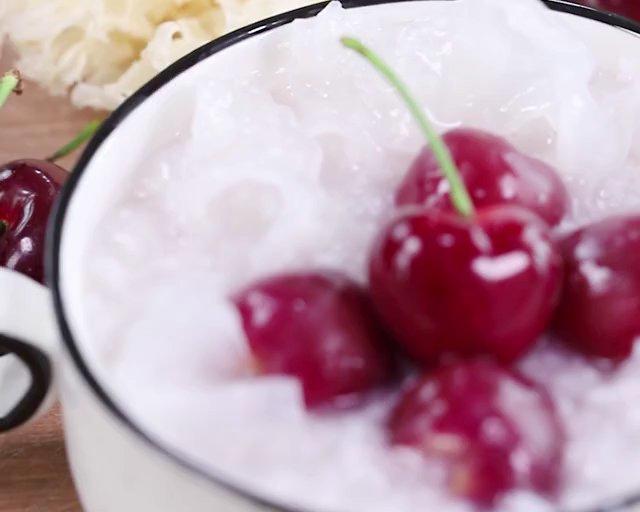 食美粥-水果粥系列|“樱桃银耳粥”砂锅炖锅做法易学易做 宝宝营养早餐的做法