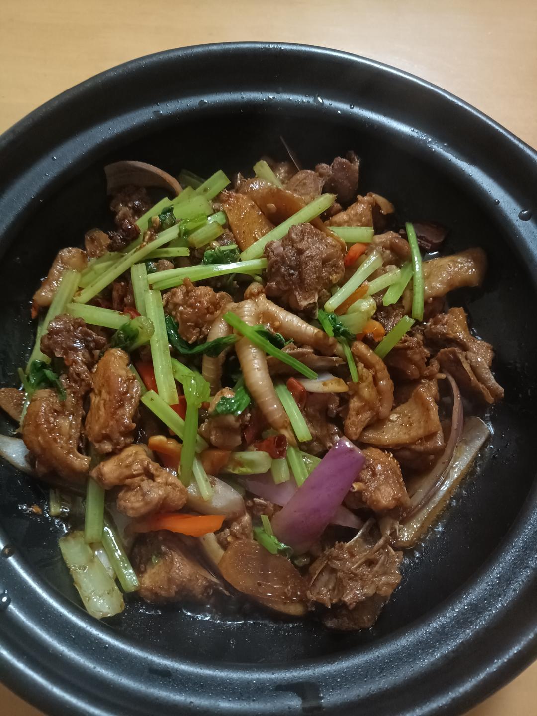 在家也能做酒店菜——香辣干锅鸡