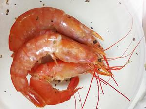 黑胡椒海盐烤红虾的做法 步骤3