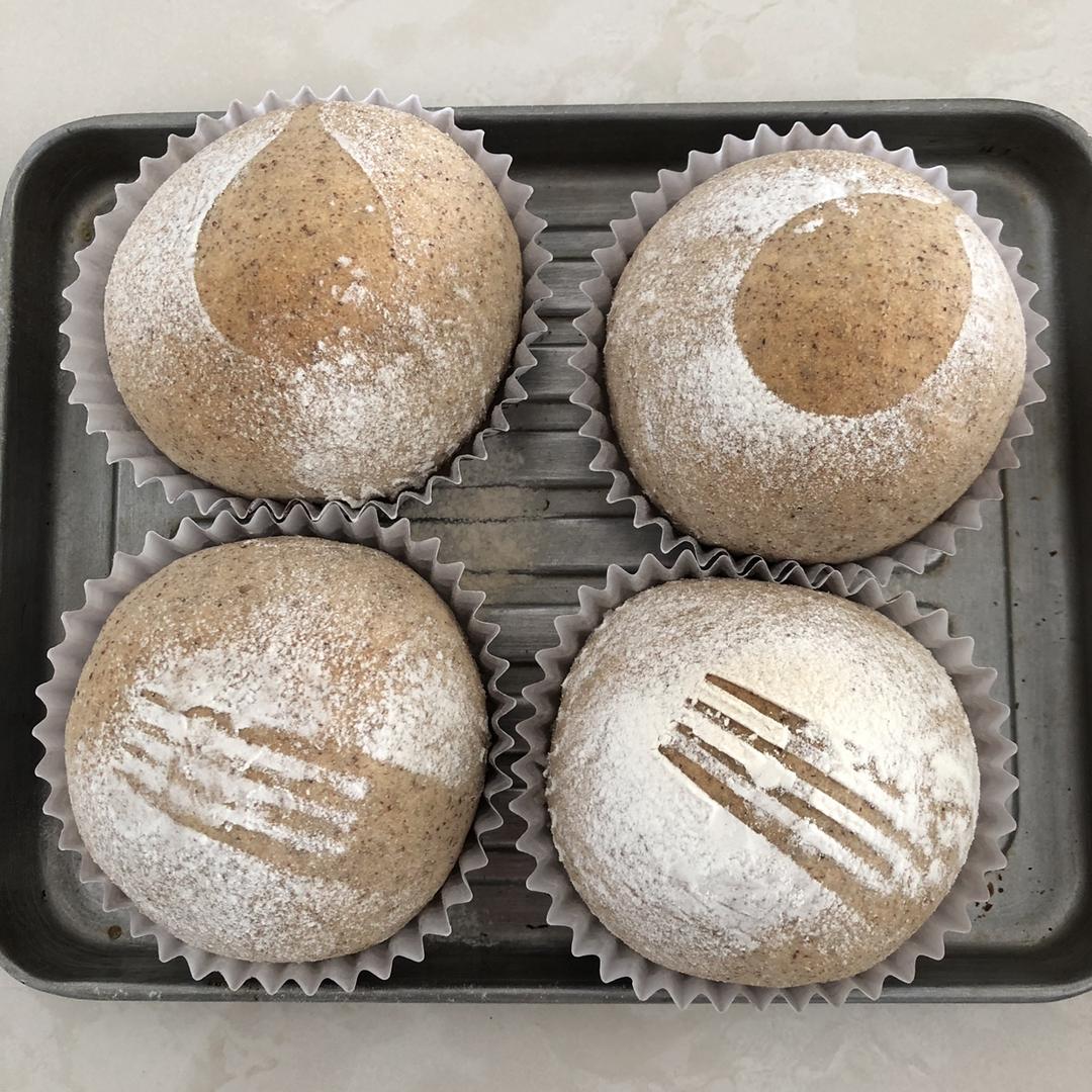 低糖红豆沙黑全麦小面包