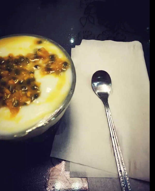 百香果酸奶意式奶冻<Passionfruit Yogurt Panna Cotta>