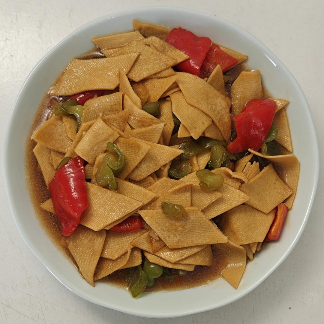 不用厨艺的尖椒干豆腐