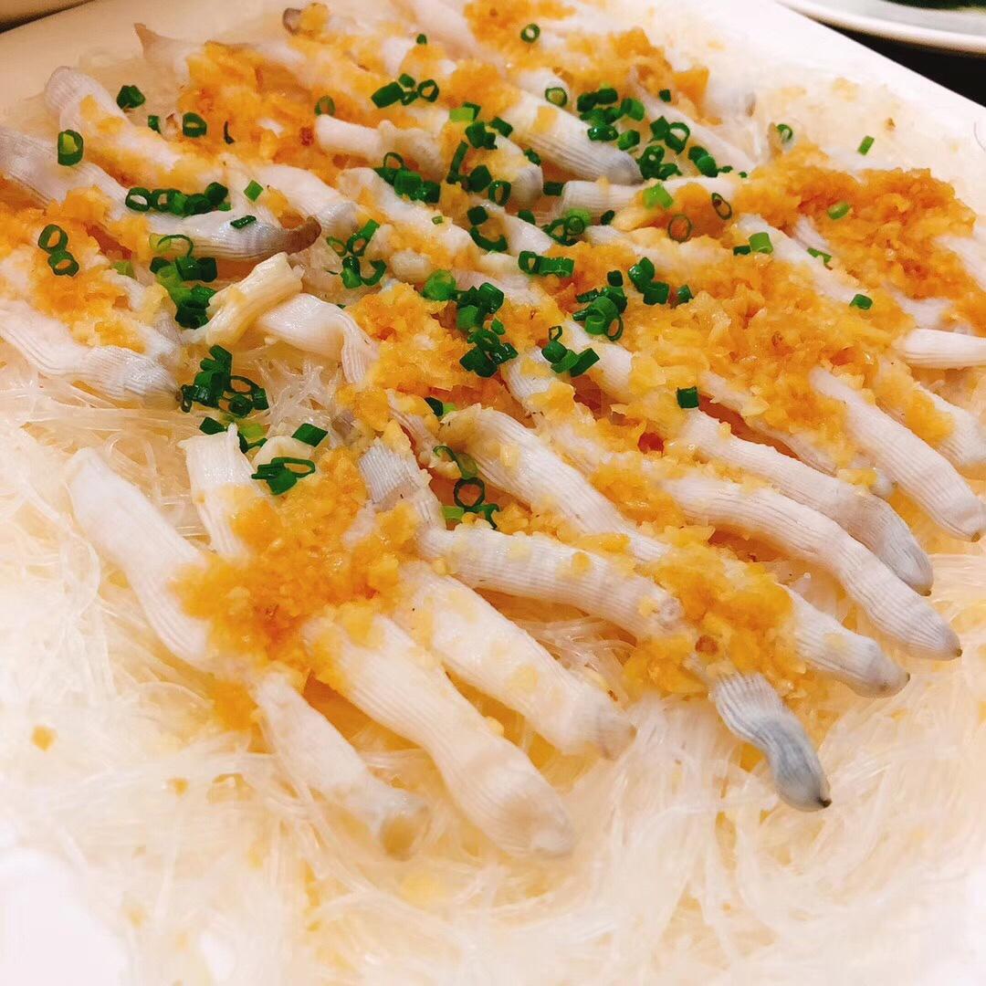 艾厨房骆小厨做的蒜蓉沙虫