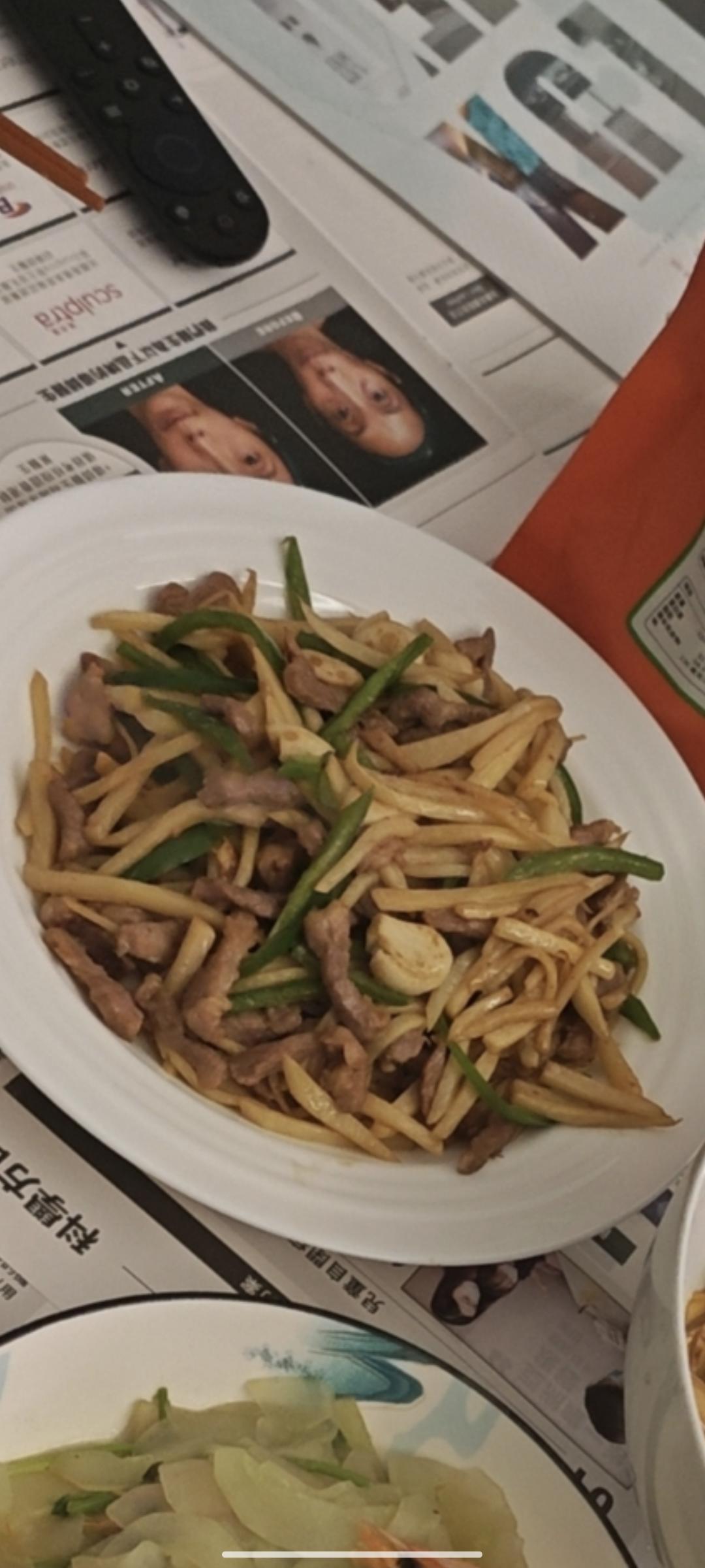 茭白这样做百吃不厌，茭白炒肉