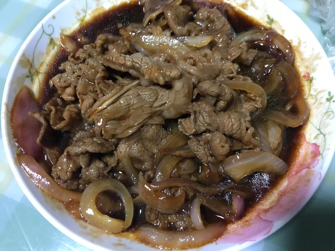 这大概是最接近日料店的照烧肥牛饭了