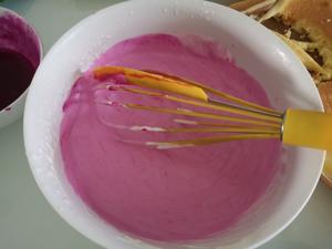 粉紫色的火龙果百香果慕斯蛋糕的做法 步骤14