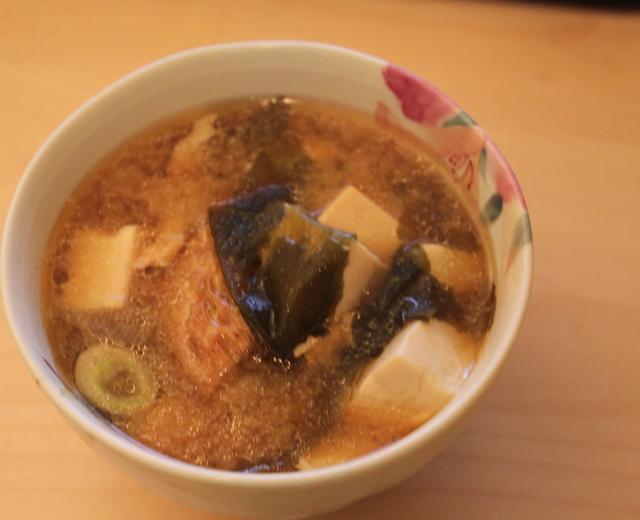 三文鱼味噌（ceng）汤的做法