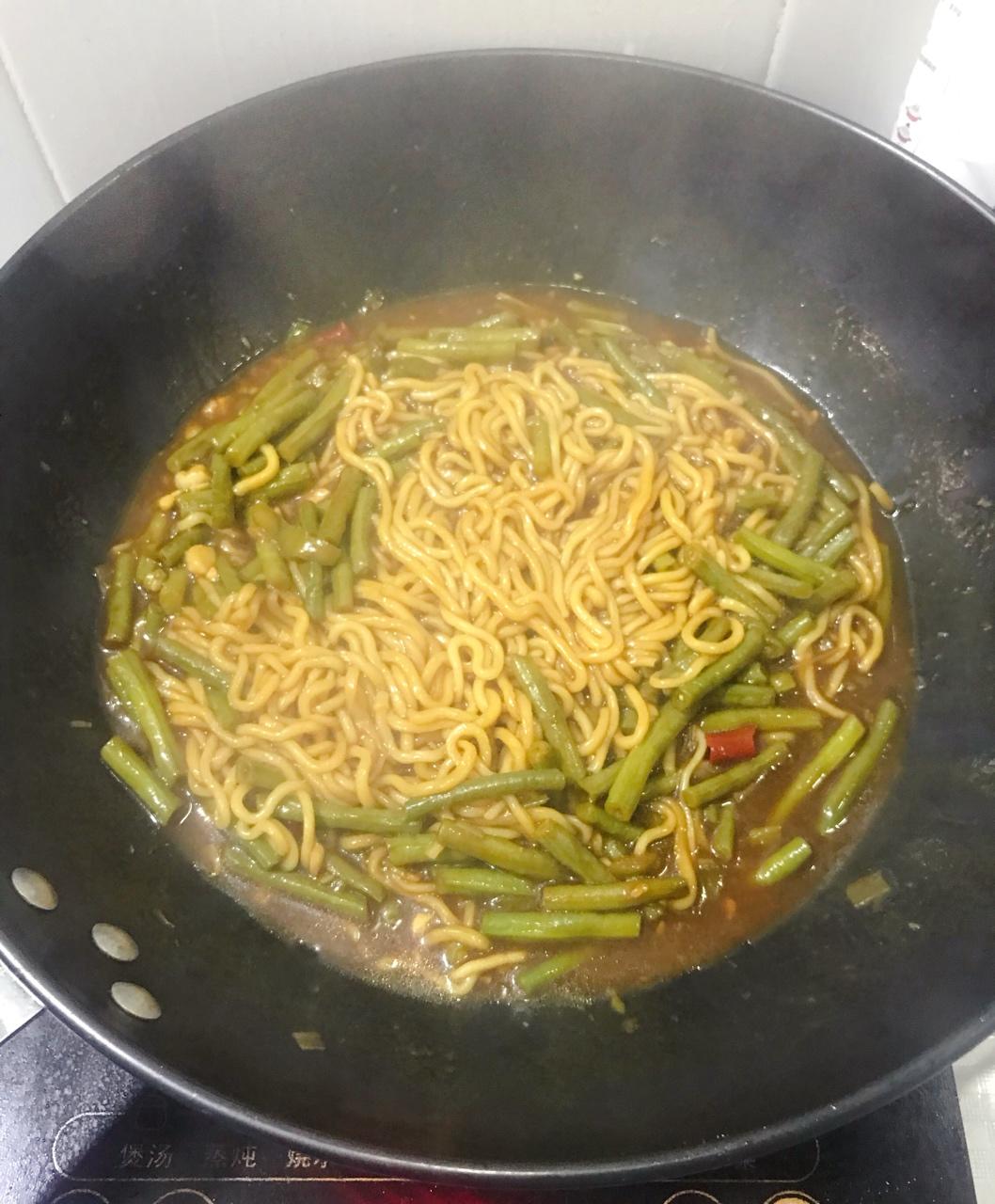 豆角焖面