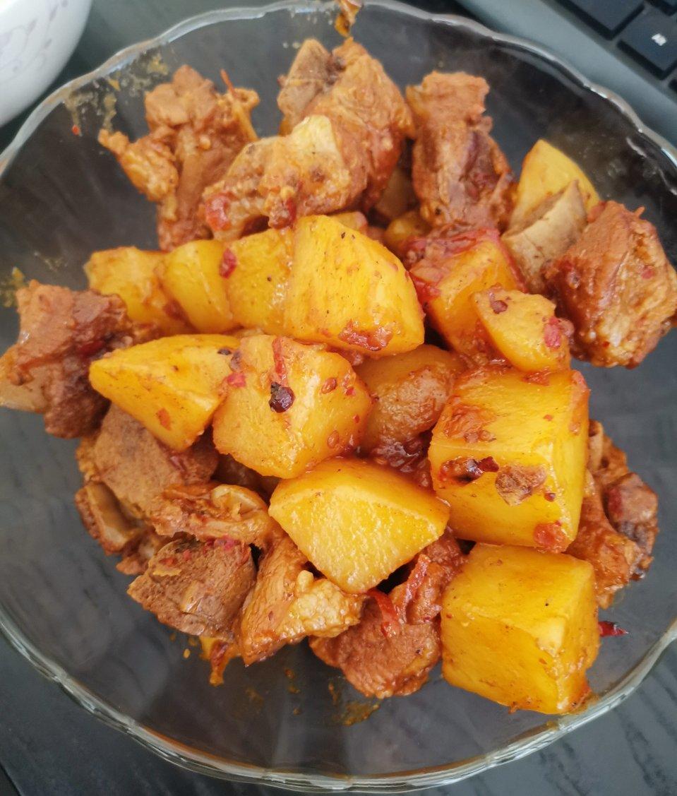 土豆炖排骨