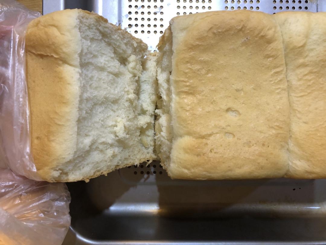 《Tinrry+》软绵绵的白吐司