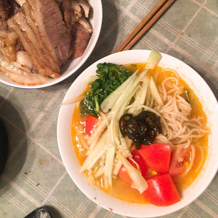 恨不得抱着锅舔的番茄鸡蛋面
