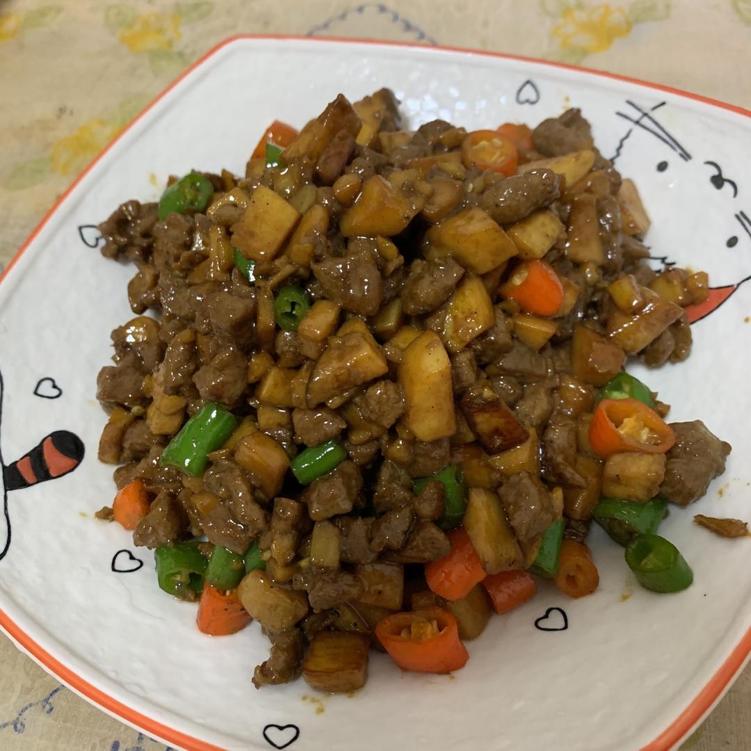 家常菜~杏鲍菇烧牛肉粒