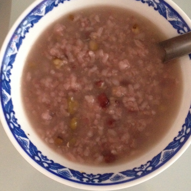 红豆绿豆黑米粥