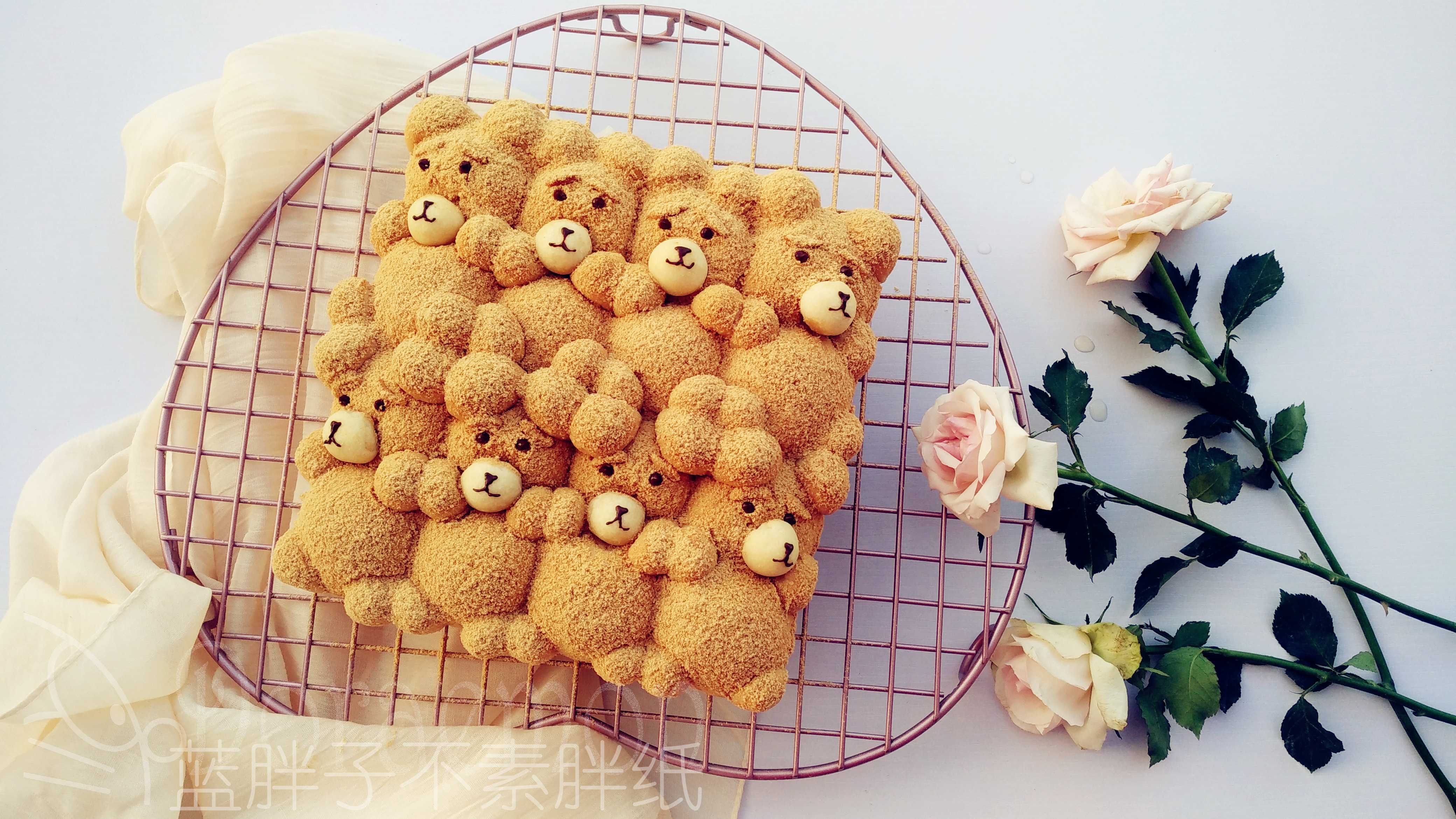 萌你一脸的泰迪熊挤挤面包的做法