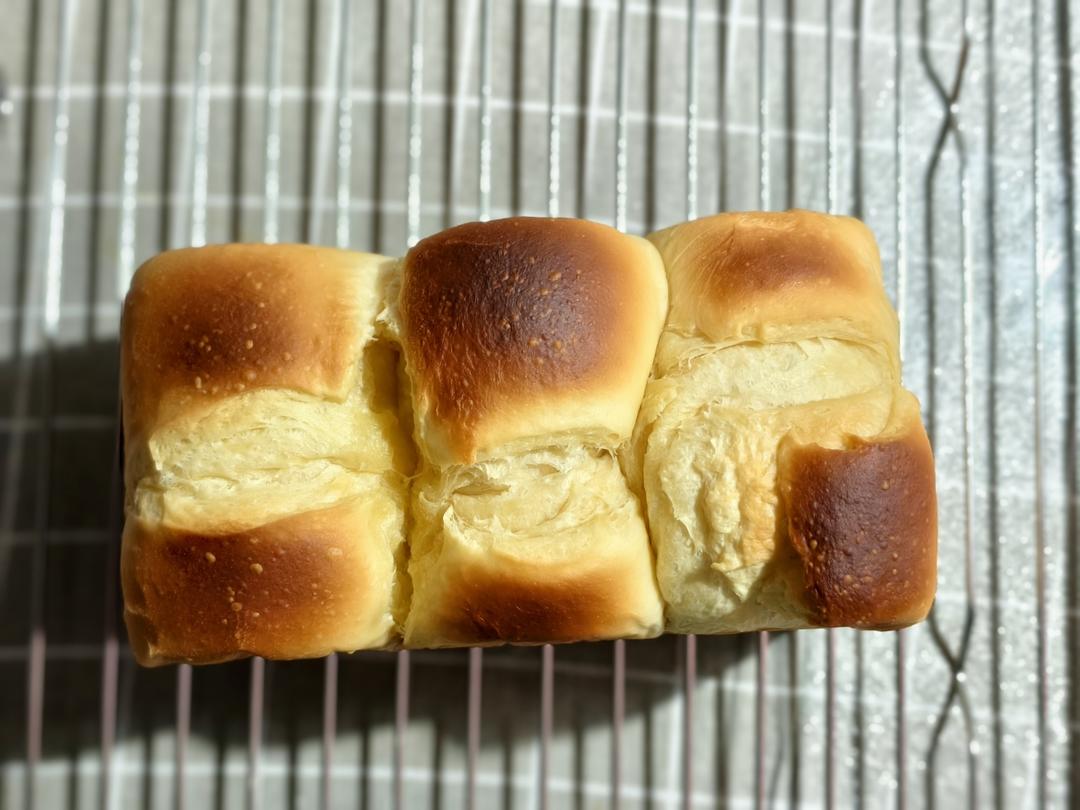 奶香纯粹的重料淡奶油吐司