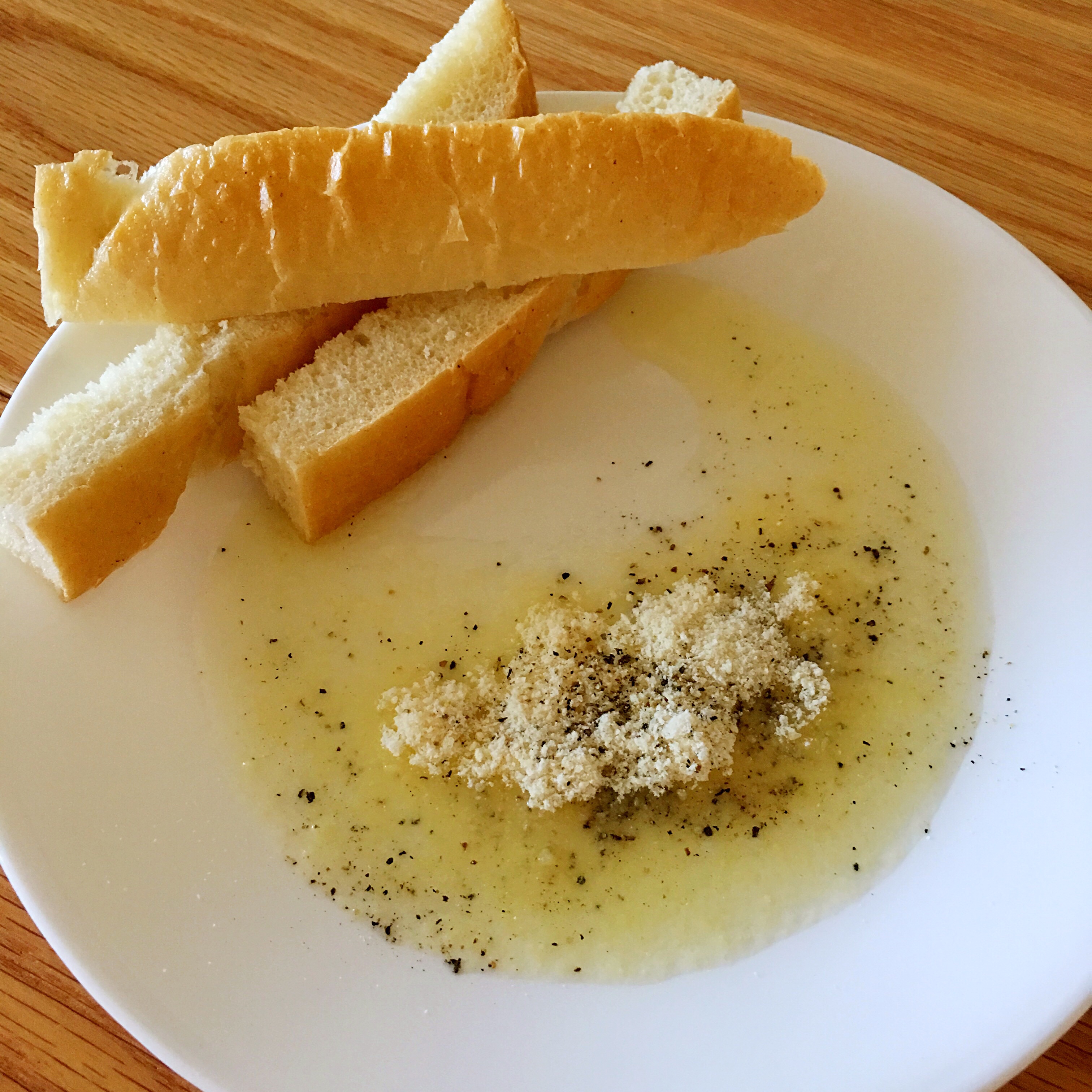意式餐厅餐前面包蘸料的做法