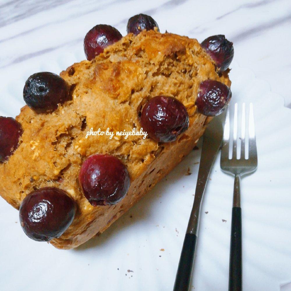 樱桃燕麦快手面包丨健康·三餐