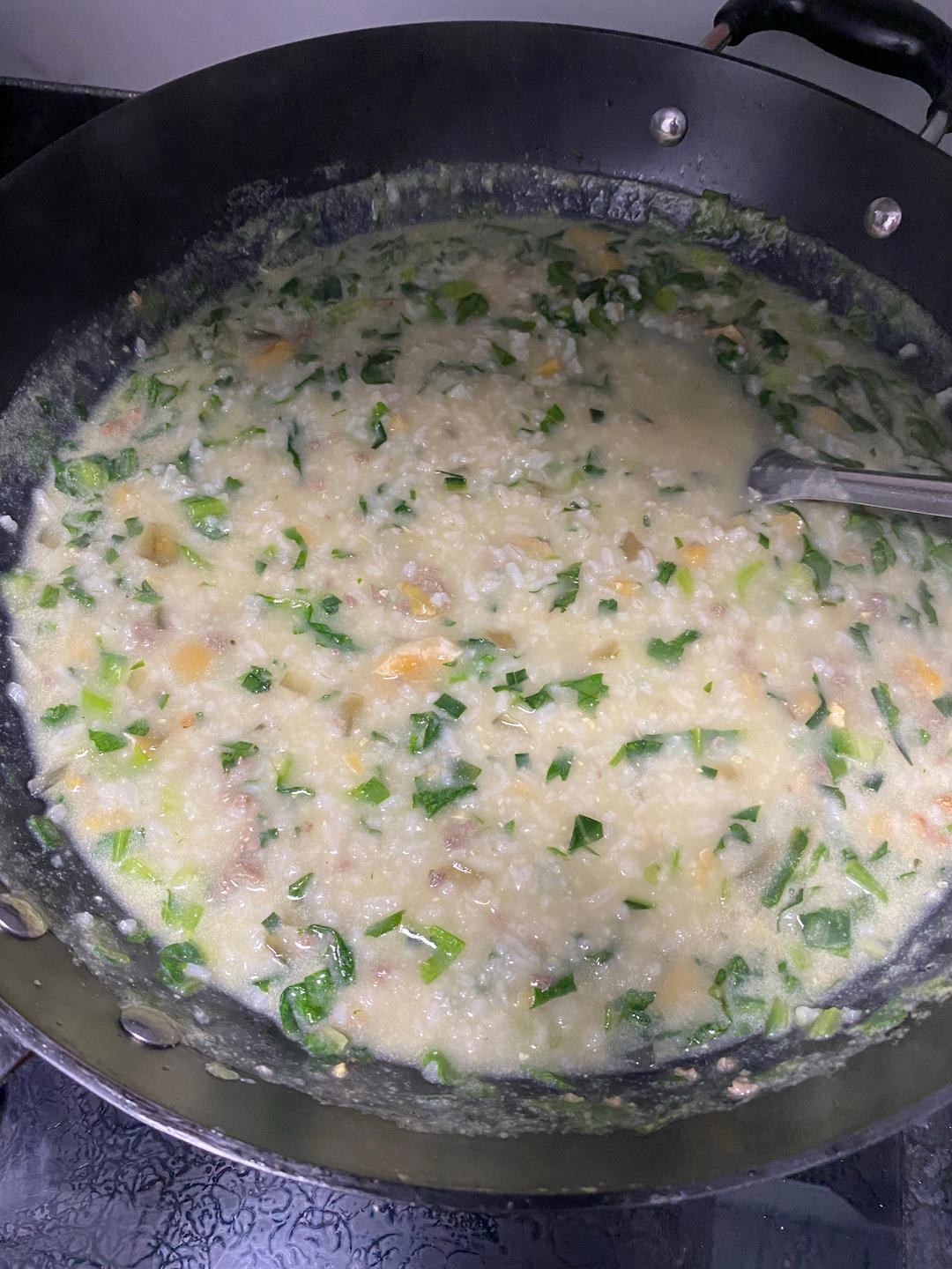 妈妈👩教我做的皮蛋瘦肉粥🥣简单快捷美味😋