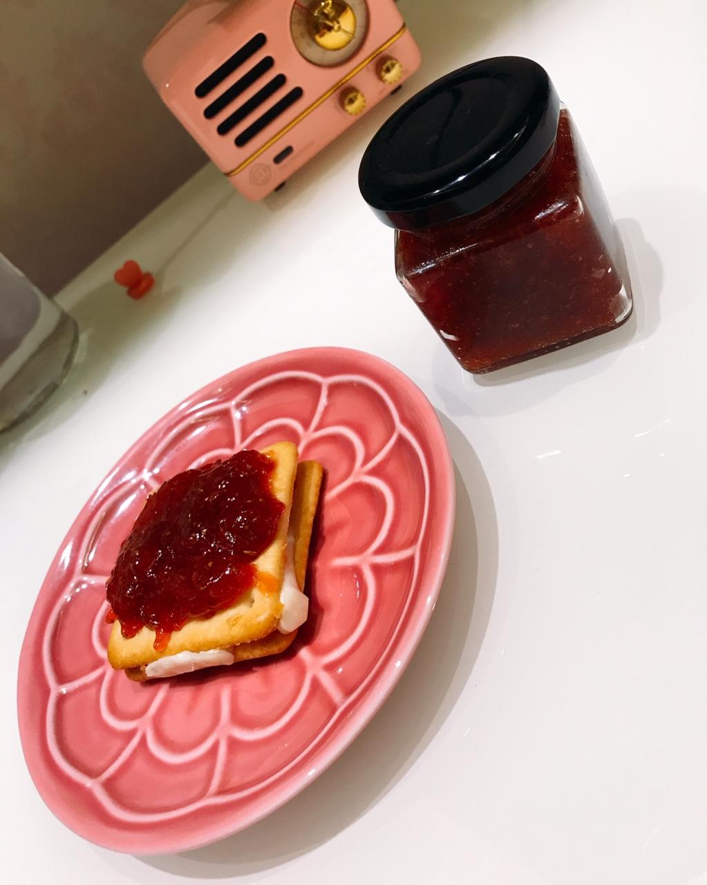苹果草莓果肉酱