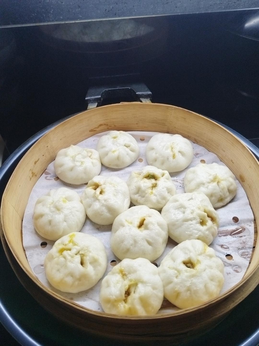 一口爆汁的小肉包太过瘾了