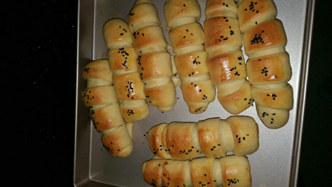 毛毛虫肉松面包
