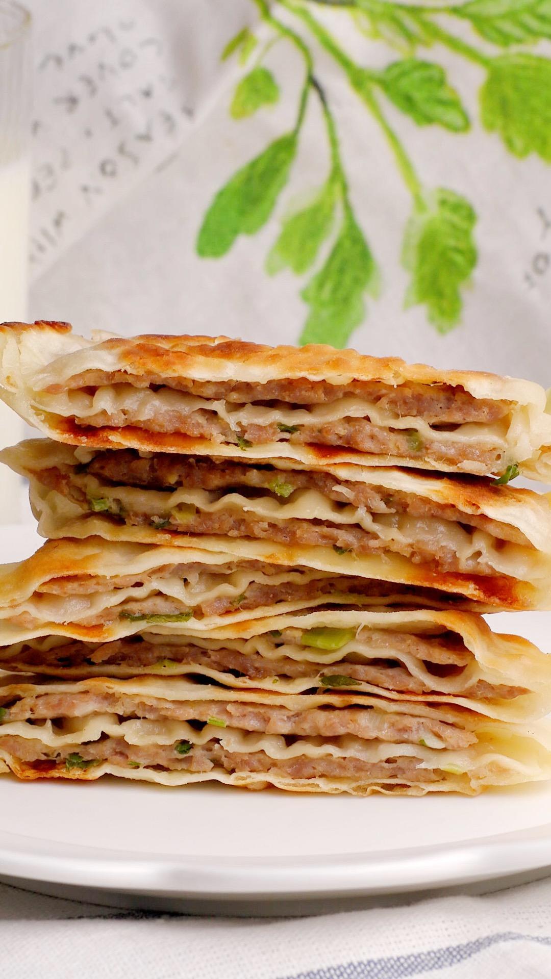 饺子皮千层肉饼的做法