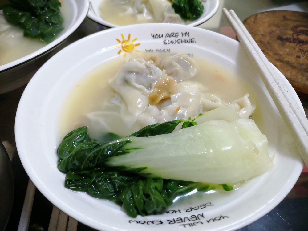 鲜肉小馄饨（调馅+馄饨包法）