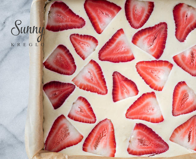 草莓素芝士蛋糕丨健康·零食的做法