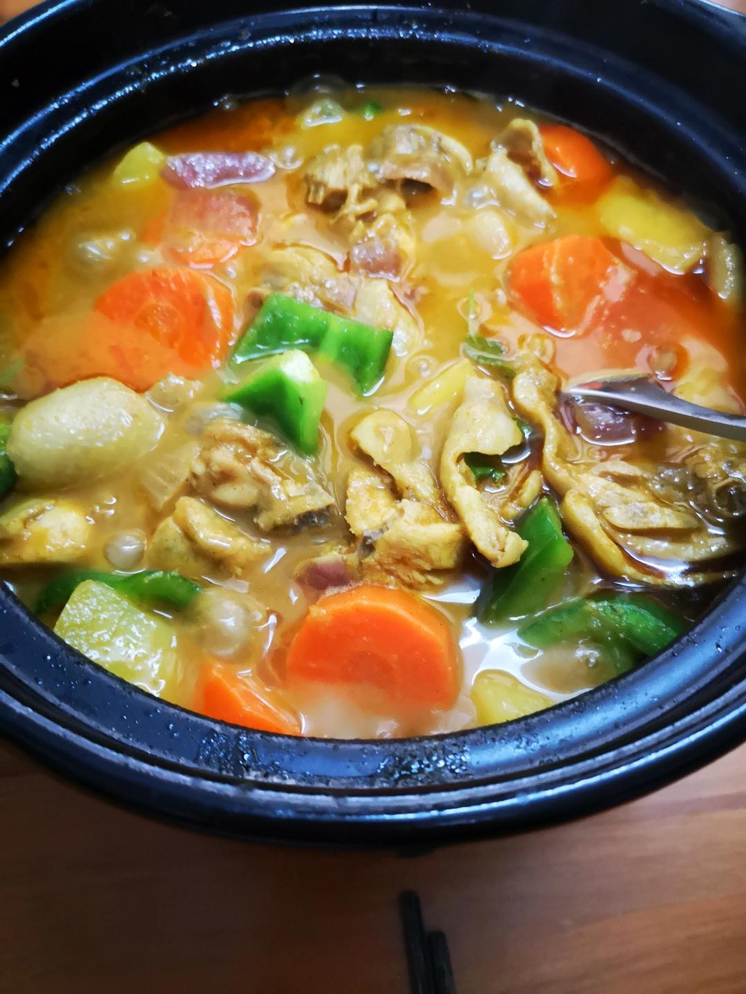 风味浓郁的泰式咖喱鸡