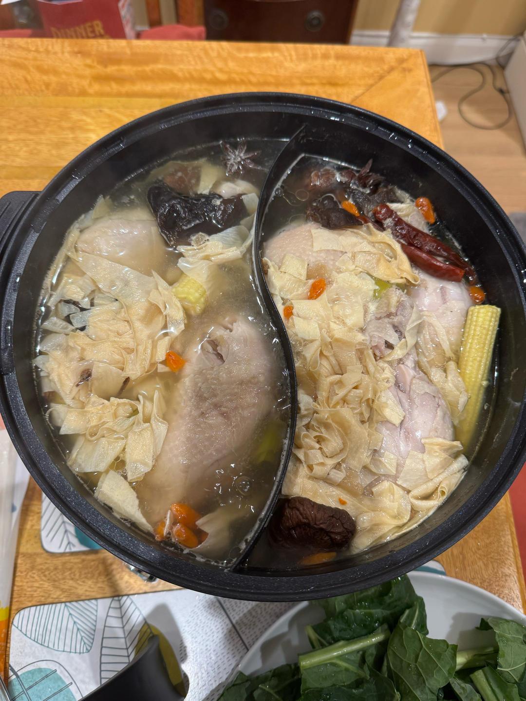 奶奶教的鲜香肥美香菇炖鸡汤