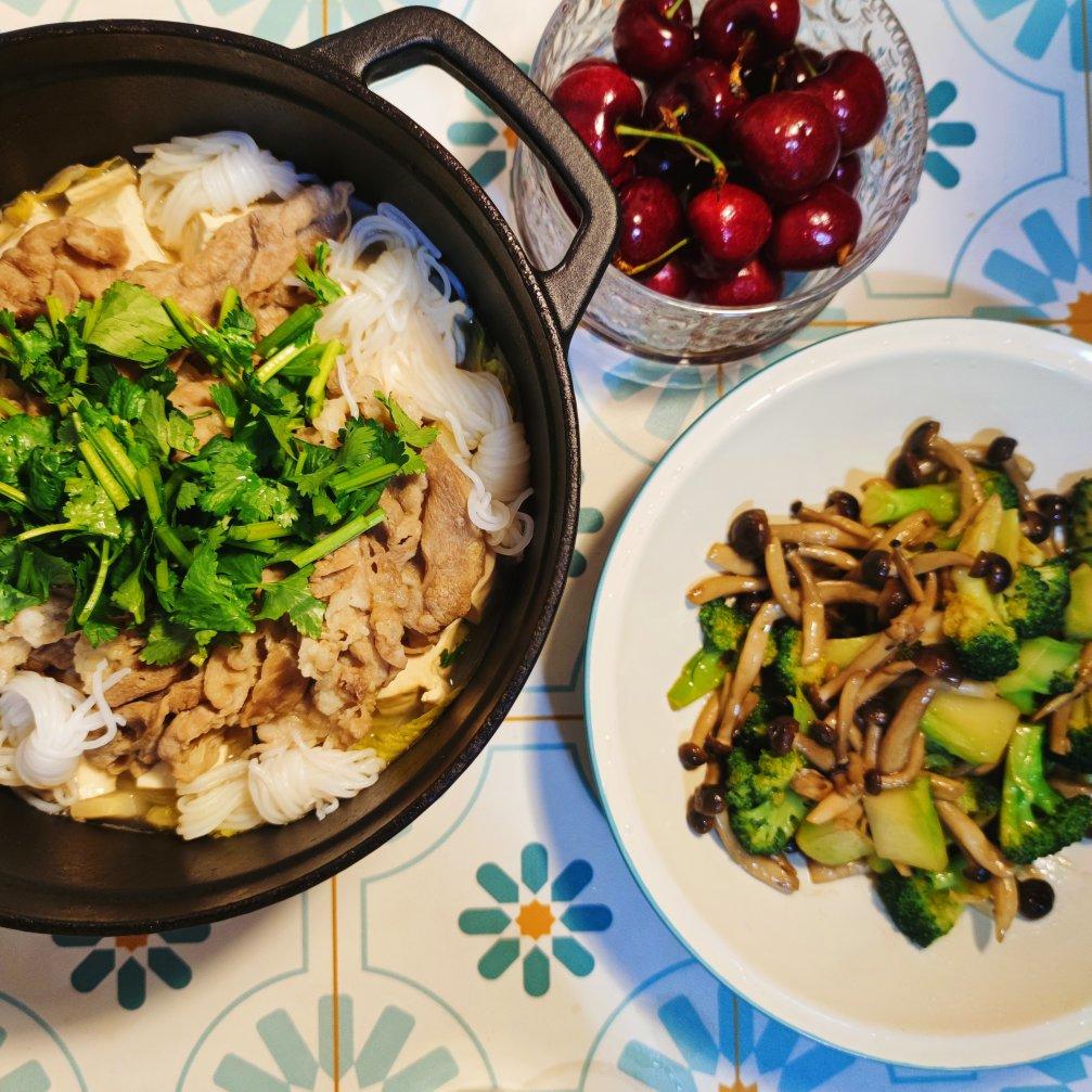 西兰花炒蟹味菇 想要身体瘦，多吃菌少吃肉