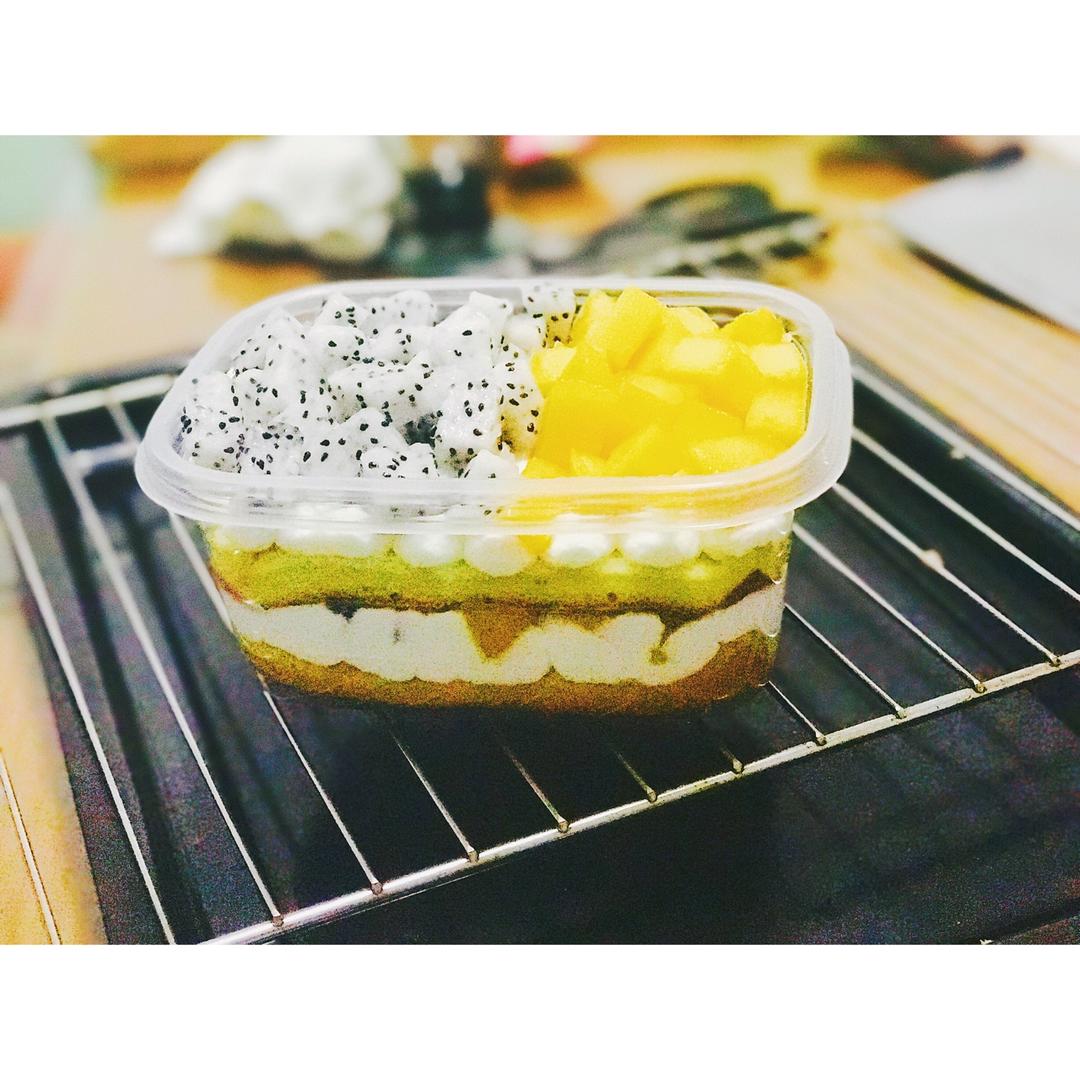 简单快手的便当饭盒水果盒子蛋糕