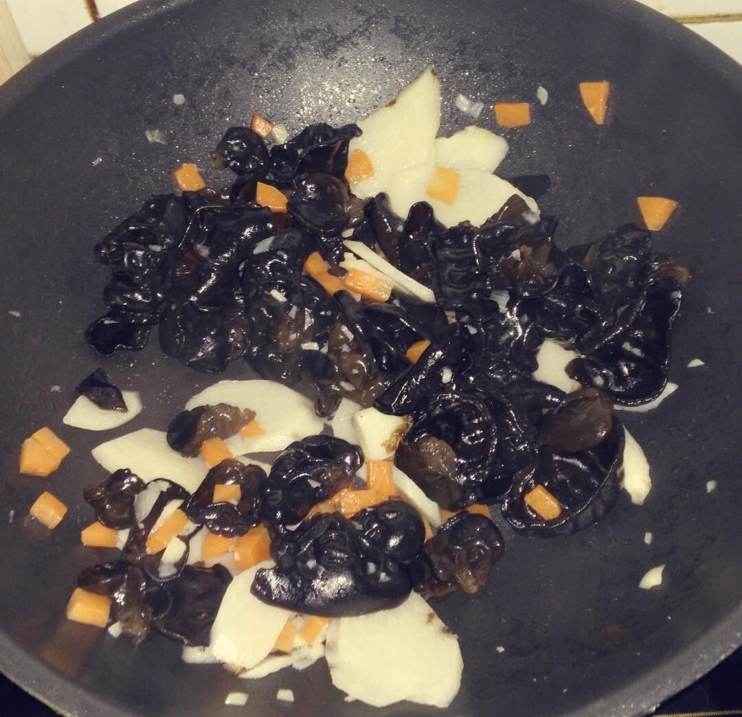 清炒山药木耳