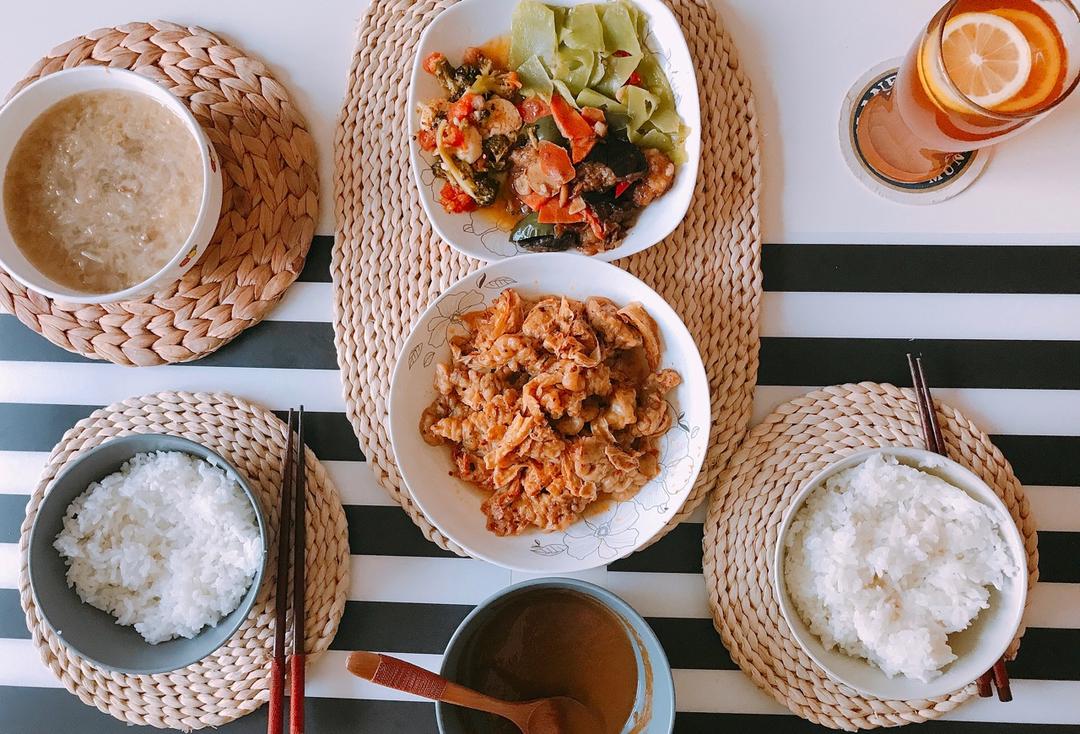 自制柠檬红茶～不含任何添加剂，喝点新鲜的