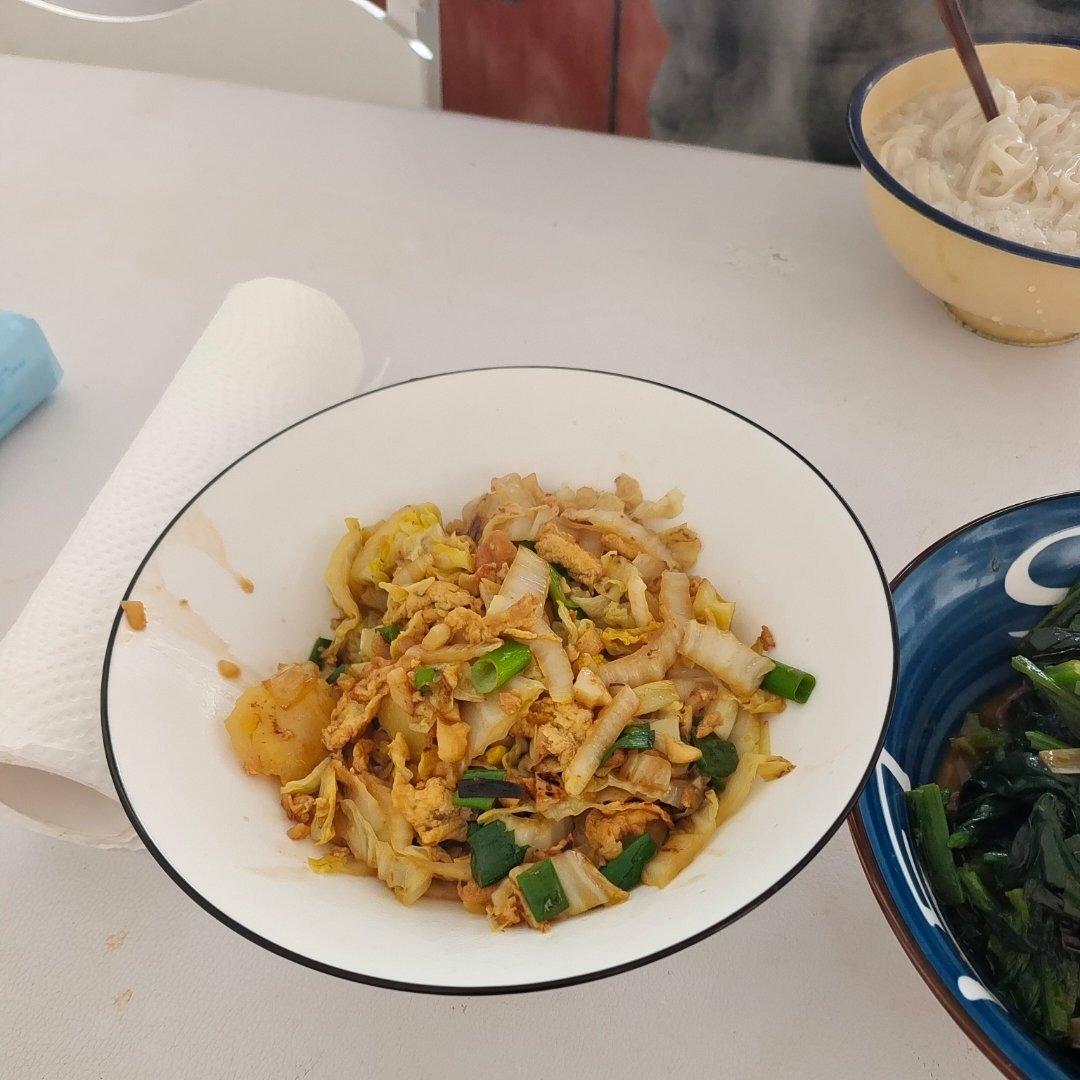 家常快手菜: 葱香鸡蛋炒白菜