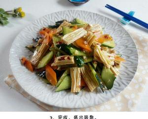 腐竹/木耳胡萝卜拌黄瓜的做法 步骤7