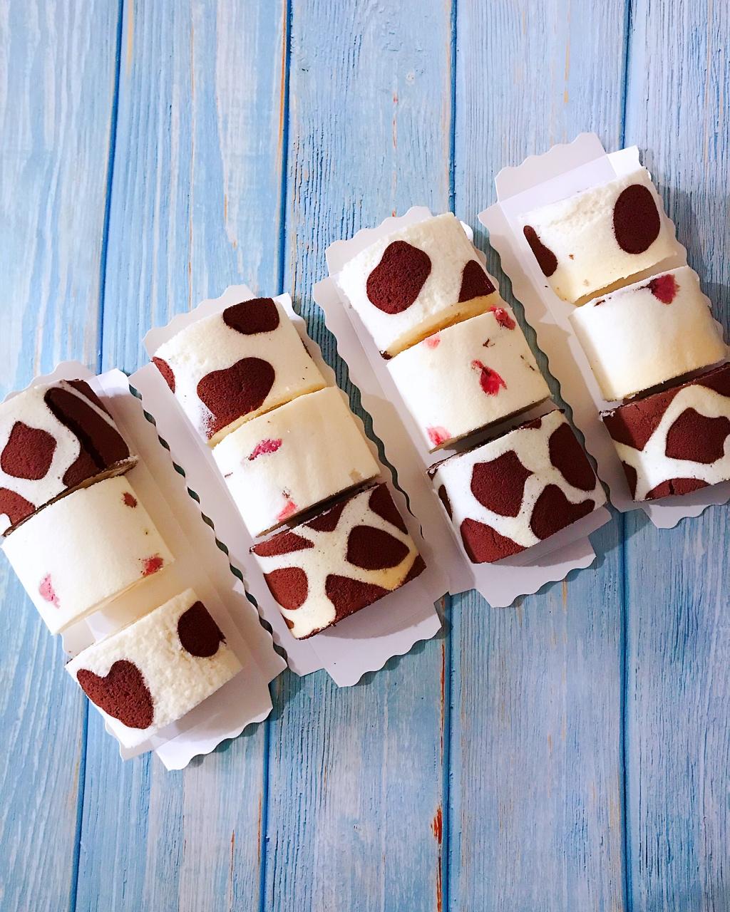 奶牛蛋糕卷+长颈鹿蛋糕卷